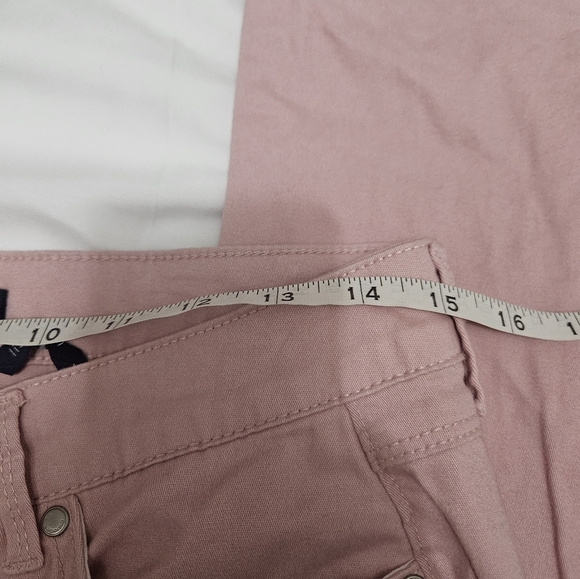 Bandolino Lisbeth Pink Skinny Pants! - Picture 5 of 7